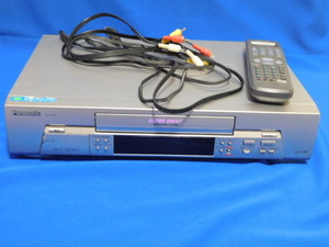 PanasonicパナソニックVHSテープレコーダーNV-HV1：コード・リモコン付き・動作可・多少の汚れ有り・箱取説なし