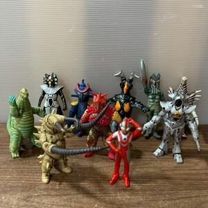 ウルトラマン& ウルトラ怪獣 フィギュア まとめて バンダイ BANDAI 円谷プロ ソフビ 人形 おもちゃ コレクション レトロ (H13