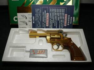 コクサイ　S&W M19 コンバットマグナム 4インチ 金属製　24金メッキ 木製グリップ付き 未発火 SMG規格　中古品