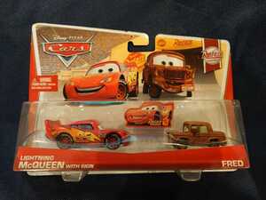 カーズ マテル Mattel LIGHTNING McQUEEN with SIGN & FRED