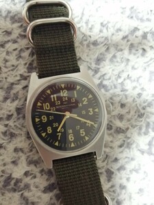 アンティーク　軍用時計　IWC　手巻き　ベトナム戦争　ミリタリーウォッチ　ヴィンテージ　メンズ　腕時計　アメリカ軍　カーキ　仕官支給