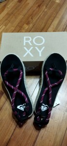 新品、未使用ロキシー サンダル ROXY 24.0cm 新品 レディース、リゾートサンダルRSD212504夏、これからの季節に