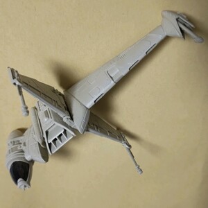 日曜日迄出品◎プラモデル ◎B-Wing Fighter (Bウイングファイター) ◎素組み状態 ◎当時物(1980年台) ◎箱無し本体のみ◎最安パケット発送