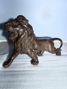 青銅(ブロンズ)製ライオン 像/置物/オブジェ/彫刻