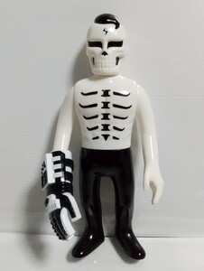 PUNKDRUNKERS × SKULLTOYS GUY2 ガイツ アイツ ソフビ パンクドランカーズ／あいつ リアルヘッド realhead 真頭玩具 ゴッコ堂 墓場の画廊