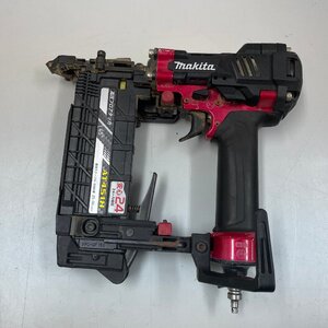 m002 F3(80) 【中古現状品】 makita マキタ 高圧フロアタッカ AT451H フロア用ステープル 工具電動工具 動作未確認