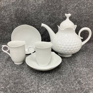 Meissen マイセン ホワイトレリーフ ティーポット 波の戯れ カップ ソーサー 2客 双剣 洋食器3点セット 箱付！