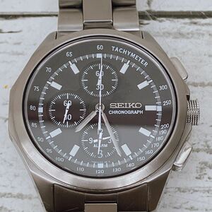 SEIKO セイコー クロノグラフ 腕時計 ブラック文字盤 CHRONOGRAPH シルバーカラー 動作未確認【5639】