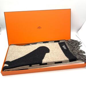 【美品】 HERMES エルメス カシミヤマフラー ラブストーリー 黒 ブラック ベージュ・シネ 馬 動物 箱