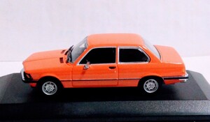 人気車色！！ 本体未使用ミニチャンプス　BMW３シリーズ　Ｅ２１クーペ　 1/43