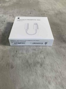 【美品】Apple/アップル MMX62J/A Lightning to 3.5mm Headphone Jack Adapter ヘッドフォンジャック アダプタ【送料無料】