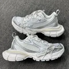 Balenciaga ホワイト メッシュ ランニングシューズ