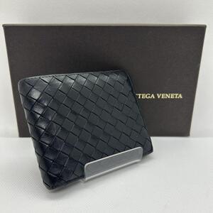 【極美品】BOTTEGA VENETA ボッテガヴェネタ イントレチャート 二つ折り財布 コンパクト財布 小銭入れ付き 小銭 ブラック 黒 メンズ