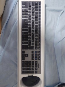 DELL KM717　プレミアム　ワイヤレスキーボード　マウス　セット