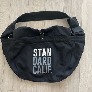 美中古　スタンダードカリフォルニア　ニューペーパーバッグ　ブラック　日本製　STANDARD CALIFORNIA NEWSPAPER BAG ショルダーバッグ