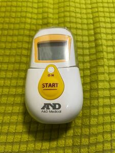 非接触式体温計　A＆D　UT−701　でこピッと　美品