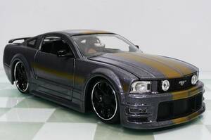 ■JADA TOYS 1/24 2006 FORD MUSTANG GT GREY■フォード マスタング 15