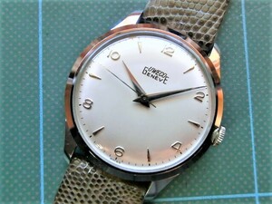 ♪スイス時計　ユニバーサル・ジュネーブ　17石　手巻き　美品