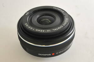 Olympus オリンパス M Zuiko Digital 14-42mm f/3.5-5.6 EZ Lens オートフォーカス 標準 レンズ TN22211