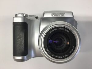 0520 【動作品】 FUJIFILM 富士フイルム FINEPIX S304 コンパクトデジタルカメラ