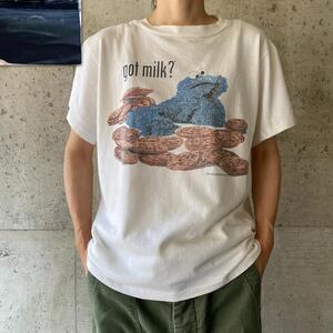 XZ372 Tシャツ クッキーモンスター セサミストリート 90s ビンテージ 古着 ビンテージ サイズ changes ホワイト