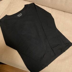 ★中古美品★agnes b. アニエスべー b.ロゴタグ付き長袖Tシャツ黒 カットソー サイズ２ 