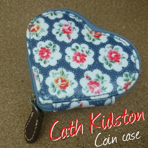 【新品】　Cath Kidston　キャスキッドソン　ハート型　コインケース　花柄　360