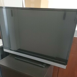 送料無料（北海道、東北、沖縄は除くTOSHIBA　液晶 カラーテレビ　32V30　17年製　100V63W　50/60Hz　32インチ