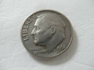 ＠＠1967年 LIBERTY ONE DIME 10セント　アメリカコイン　硬貨