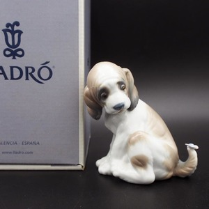 リヤドロ LLADRO 6210 マイフレンド Gentle Surprise スペイン製 フィギュリン 犬 蝶
