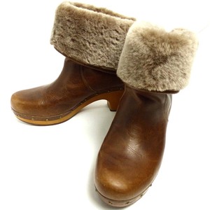 UGG / アグ リネア ショートブーツ USA7(24cm相当)(レディース)【中古】 8j-1-044