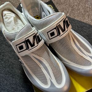 DMT トライアスロン用　バイクシューズ　新品未使用　　DMT TRI 28.5センチ