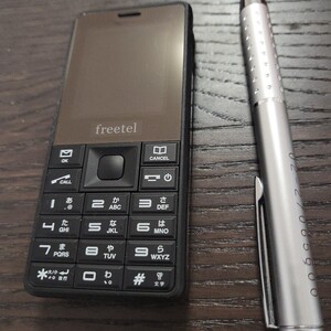 小型携帯電話　freetel simple FT142F