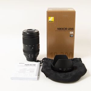 ほぼ未使用 Nikon AF-S DX NIKKOR 18-300mm f/3.5-5.6G ED VR ニコン 高倍率ズームレンズ カメラ