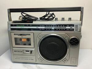 K2407-3127 東芝 ラジオカセットレコーダー RT-3300D カセット動作無し ラジオ視聴可 100〜120サイズ梱包予定