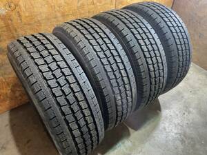 ☆未使用☆215/70R15☆107/105LT☆17年☆TOYO☆DELVEX934☆スタッドレス☆4本☆