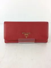 PRADA 長財布 レザー レッド