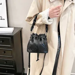 ミニバッグ　かわいい　ショルダーバッグ　2way