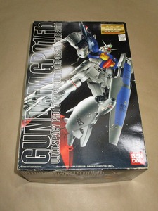 MG 1/100 「RX-78 GP01Fb ガンダム試作1号機 フルバーニアン」 (0083) 箱傷み 中蓋なし パンフレット付属