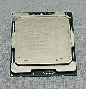 INTEL XEON W-2123 中古品