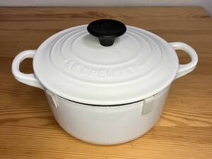 ル・クルーゼ　LE CREUSET ココットロンド 16cm ホワイト