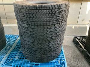 ★4本トラック用スタッドレス245/70R/19.5ブリジストン★