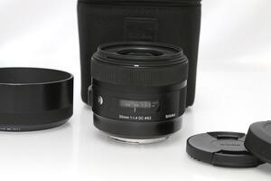 並品｜シグマ 30mm F1.4 DC HSM キヤノンEFマウント用 CA01-C227-2M3