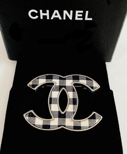 即決　CHANEL シャネル　B11C ギンガムチェック　ココマーク　ブローチ　激レア