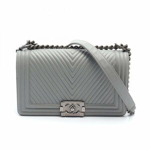 シャネル ボーイシャネル シェブロン Vステッチ ブランドオフ CHANEL レザー ショルダーバッグ ラムスキン 中古