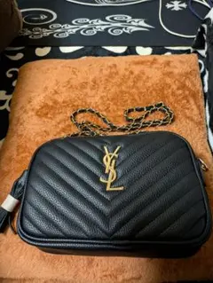 YSL ブラック レザー ショルダーバッグ１点のみ