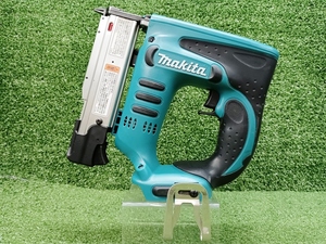 中古 makita マキタ 14.4V 35mm 充電式 ピンタッカ 本体のみ PT350DZ