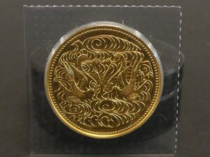 s741 天皇御在位60年記念 貨幣 10万円 金貨 昭和61年 20g ブリフターパック入り 純金 K24 金貨