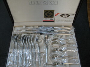 LUCKY WOOD/ラッキーウッド◆デラックス 20pcs．ディナーセット(5客用）◆18-12ステンレス◆未使用保管品