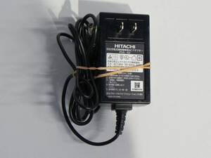 E6564(21) Y L【純正品】日立 PVA-02 21.5V 0.9A 充電式掃除機専用ACアダプタークリーナ(PV-BL3J PV-BL1J PVBL10G PV-BFL1 PV-BFL1) 